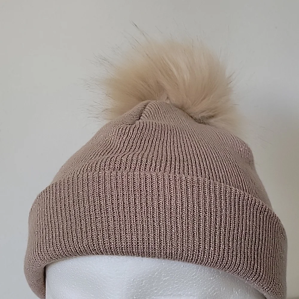 NWT Giddy up glamour taupe knit beanie with gold shimmery sparkle and pom